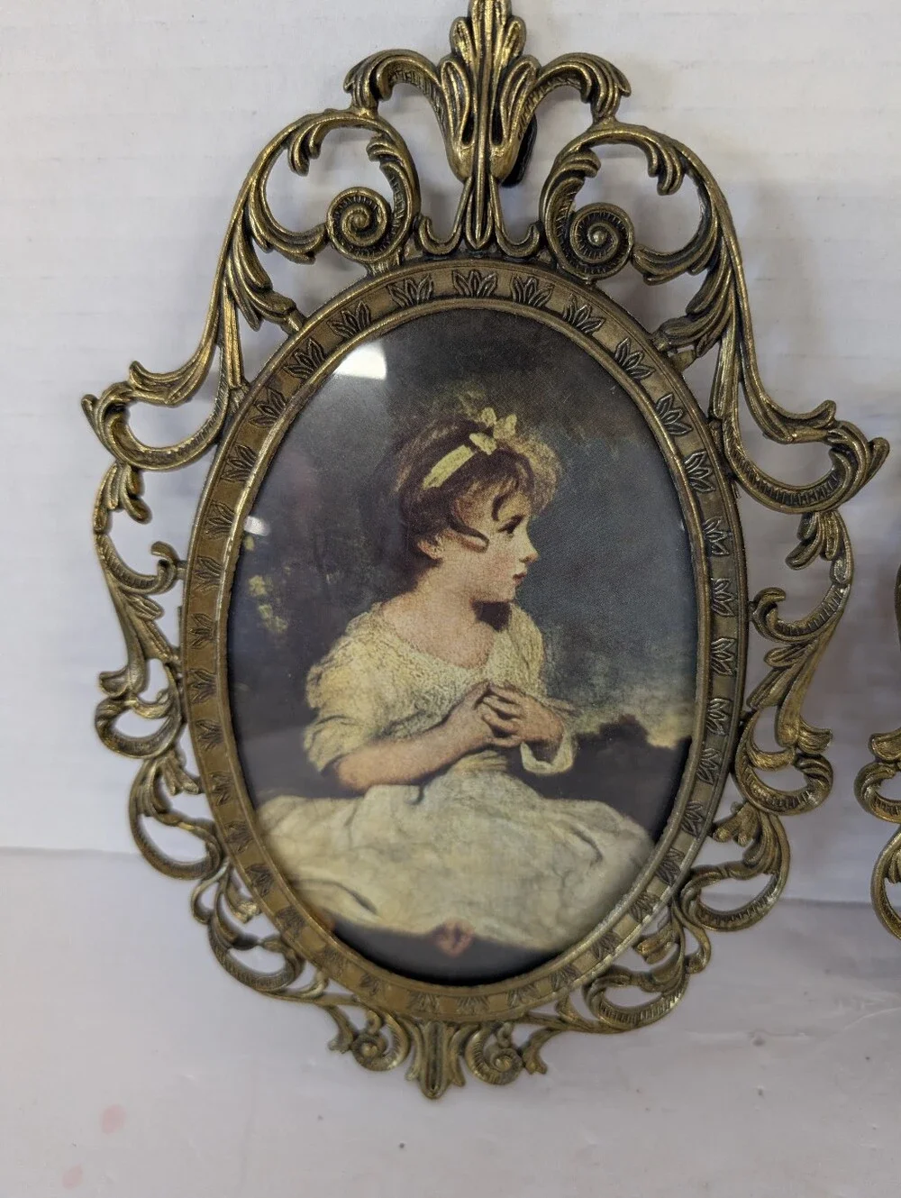 Vintage Pictures In Gold Ornate Oval Wall Children Praying (Set of 2)